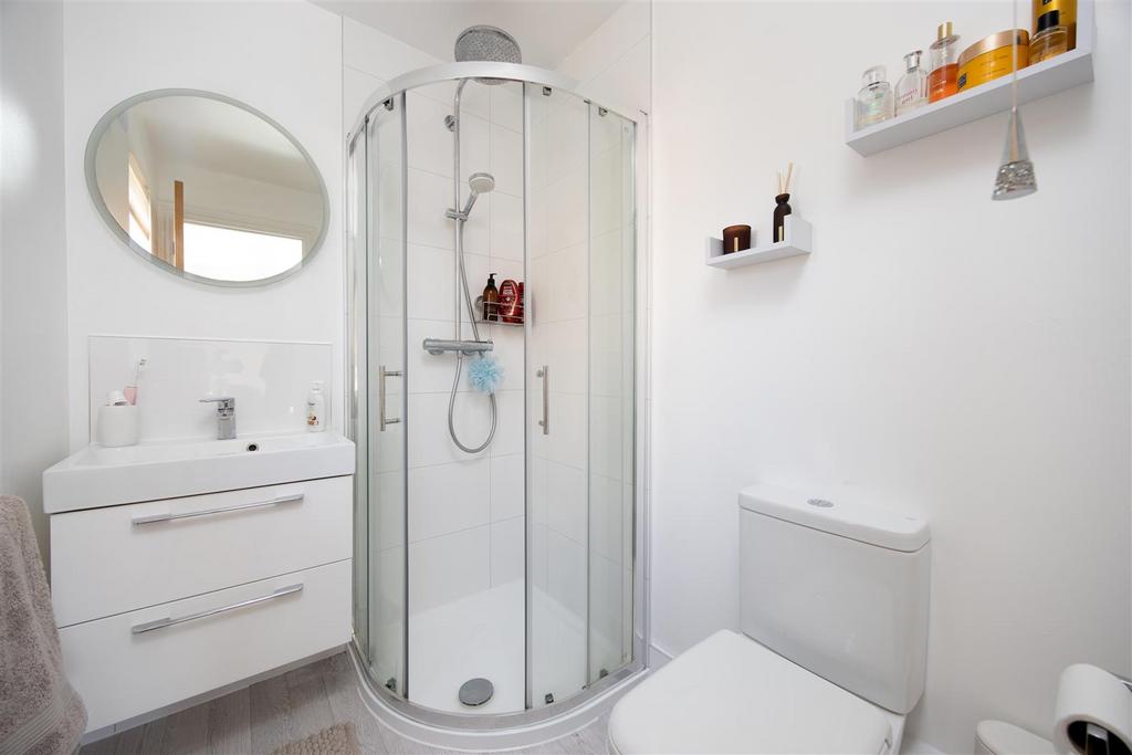 78 Lacock Gardens Trowbridge BA14 7 TG (19).jpg