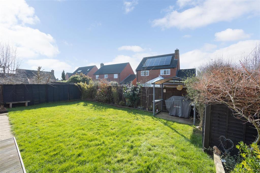 78 Lacock Gardens Trowbridge BA14 7 TG (29).jpg