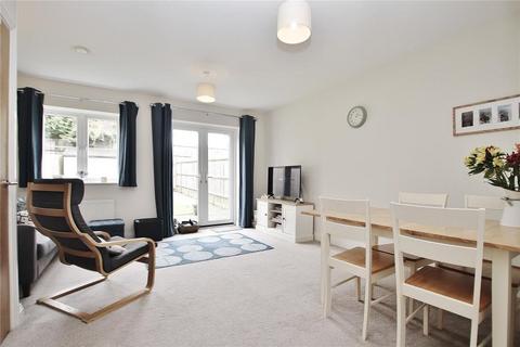 3 bedroom end of terrace house to rent, 38 Brookwood Farm Drive, Woking GU21