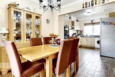 77 Bacons Lane, Chesterfield, S40 2SX