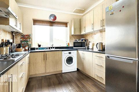 77 Bacons Lane, Chesterfield, S40 2SX