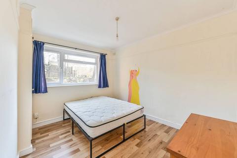 2 bedroom flat for sale, Hartington Road, Stockwell, London, SW8