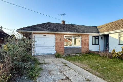 3 bedroom bungalow for sale, Keats Close, Hampshire PO8