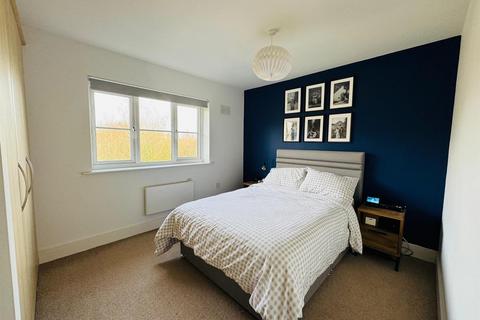 2 bedroom flat for sale, Highfields Park Drive, Derby DE22