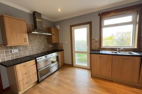 4 bedroom terraced house to rent, Park Terrace West, Scone