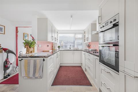 4 bedroom semi-detached house for sale, Wellington Road, Newhaven