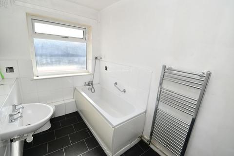 2 bedroom flat for sale, Moss Meadow Road, Wardley House, M6