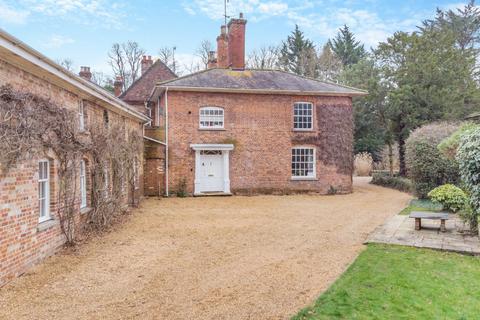 4 bedroom semi-detached house for sale, Minster Street, Wilton, Salisbury