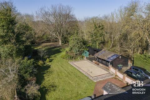 5 bedroom detached house for sale, Lambourne Road, Chigwell