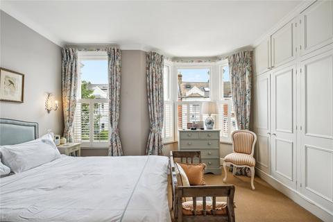 11 Bassingham Road, Earlsfield, London, SW18 3AF