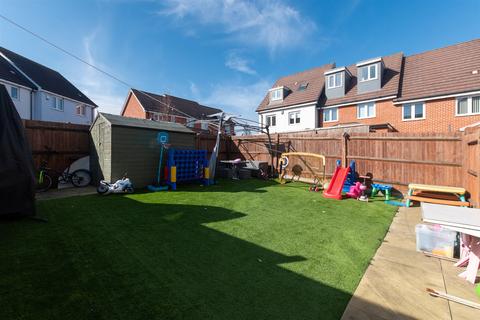 3 bedroom semi-detached house for sale, Halcrow Avenue, Dartford, Kent