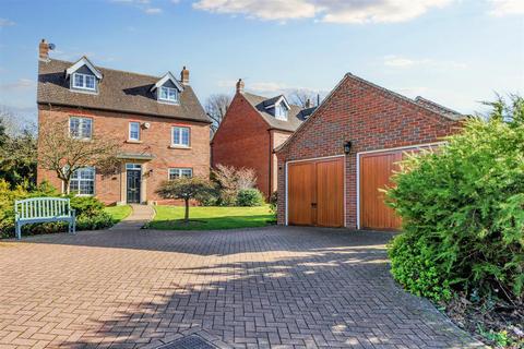 4 bedroom house for sale, Lower Drive, Besford, Worcester WR8