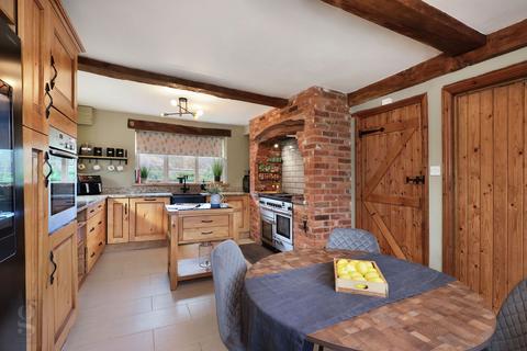 6 bedroom barn conversion for sale, Dinedor, Herefordshire