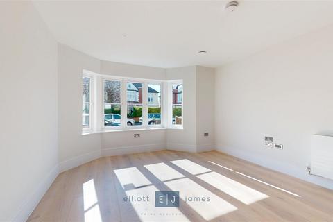 1 bedroom apartment for sale, Freya Lodge, Loughton IG10