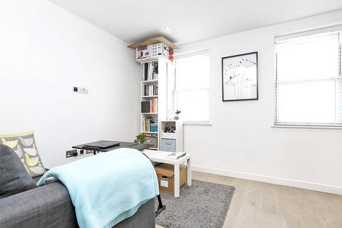 1 bedroom apartment to rent, Qube Apartment, 227 Walworth Road, London, SE17