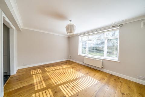 3 bedroom apartment for sale, Fortis Green, East Finchley, London, N2