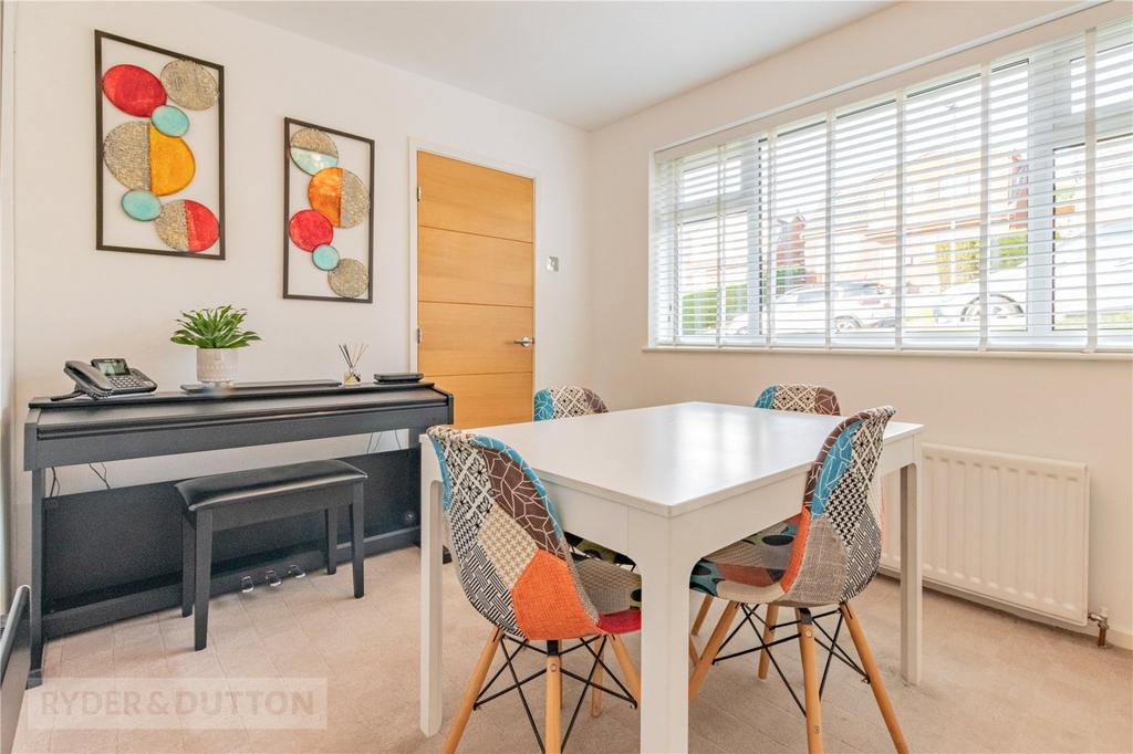 Dining/Bedroom