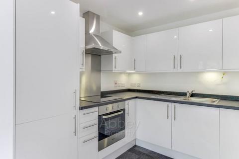 1 bedroom flat to rent, Mulberry Close, Earls Court Mulberry Close, LU1