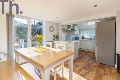 3 bedroom detached house for sale, Main Road, Ventnor PO38