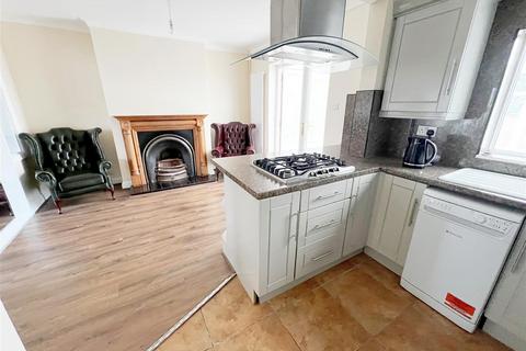 3 bedroom semi-detached house for sale, Drew Avenue, Grimsby, N.E. Lincs, DN32 0AY