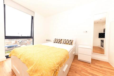 Property to rent, The Studios, 25 Plaza Boulevard, Liverpool, L8