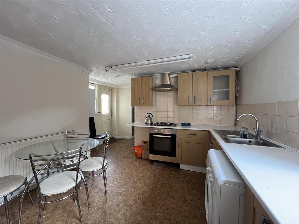 Flat 1 (3).jpg