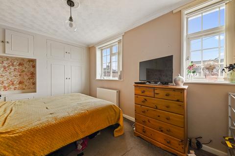 3 bedroom terraced house for sale, Greatdown Road, London, W7