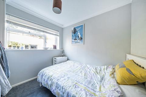 undefined, Palace Road, London