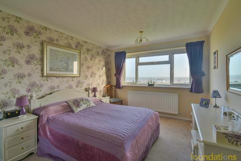 2 bedroom flat for sale, Sutton Place, Bexhill-on-Sea, TN40