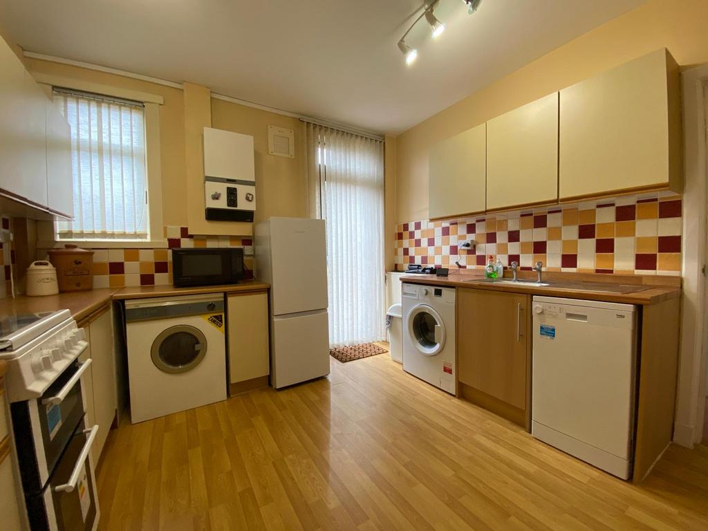 166 Brooms Road, Dumfries, DG1 2 EF - Braidwoods So