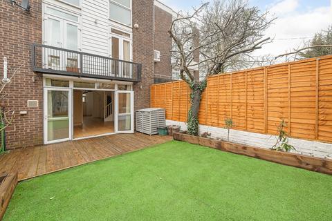 4 bedroom townhouse for sale, Hawtrey Road, London NW3