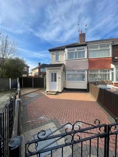 2 bedroom semi-detached house to rent, Patricia Avenue, Wirral