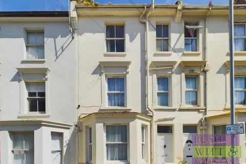 1 bedroom flat for sale, Earl Street, Hastings