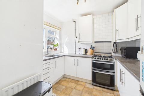 3 bedroom end of terrace house for sale, The Larches, Surrey GU21