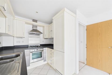 2 bedroom apartment for sale, St. Bartholomews Close, Chichester