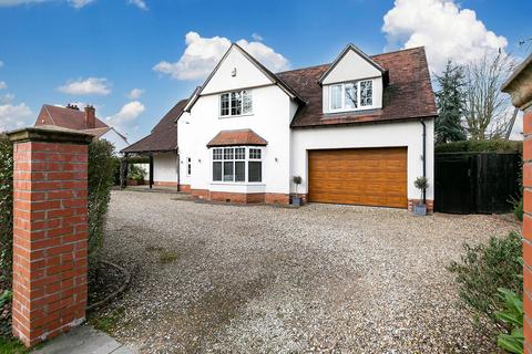 5 bedroom detached house for sale, The Mile, Pocklington, York, YO42 2HQ