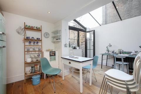 1 bedroom apartment for sale, Trafalgar Avenue, Peckham, SE15