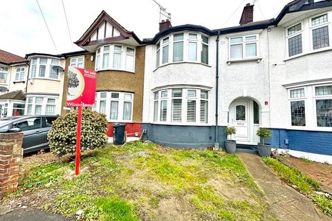 3 bedroom terraced house for sale, Flora Gardens,  Romford, RM6