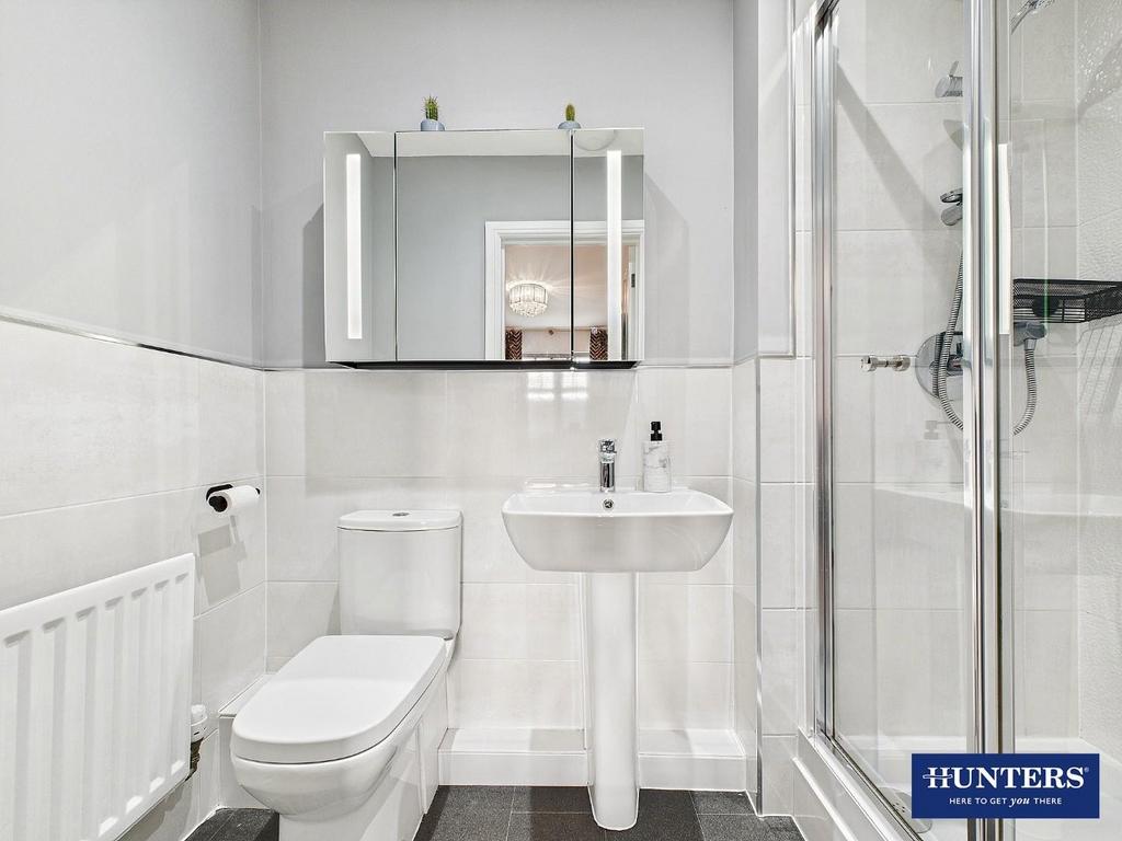 Master En-Suite