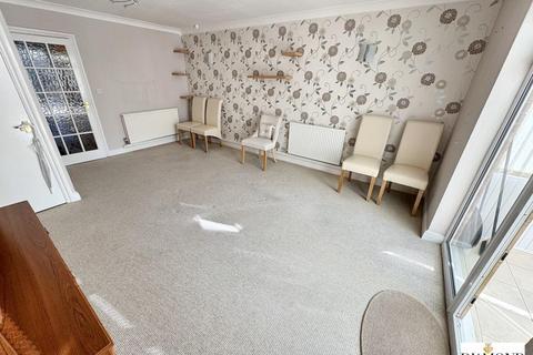 2 bedroom end of terrace house for sale, Pinnex Moor area