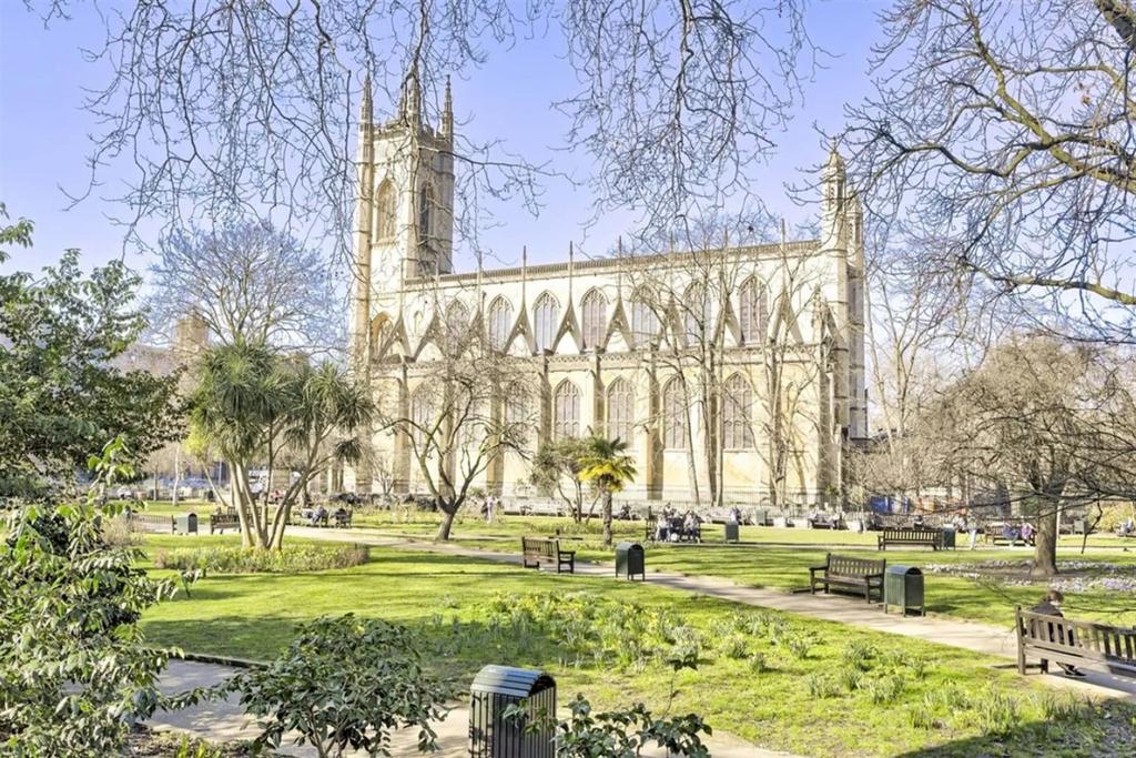 St Luke's Garden