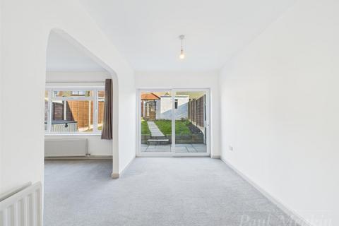 125 Brierley, New Addington, Croydon, CR0 9DR