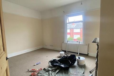 2 bedroom detached house to rent, Littlemoor Lane, Doncaster, DN4