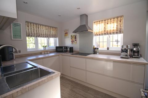 4 bedroom detached house for sale, Burghley Rise, Burwell.