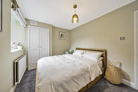 1 bedroom flat for sale, Tierney Road, London