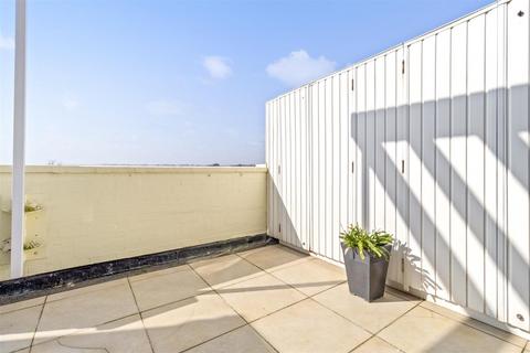 1 bedroom flat for sale, Pevensey Garden, Worthing