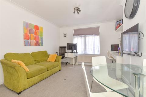 2 bedroom ground floor flat for sale, Grafton Road, Dagenham, Essex