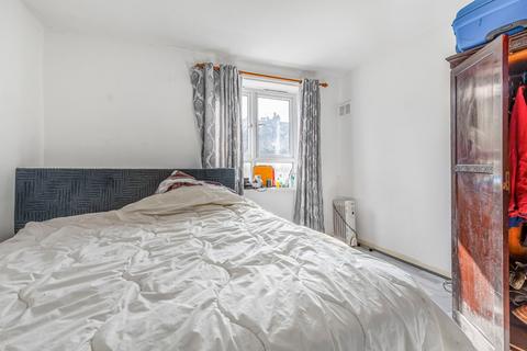 2 bedroom apartment for sale, Woolwich Road, Charlton, London, SE7