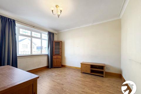 3 bedroom terraced house to rent, Alliance Road, London, SE18