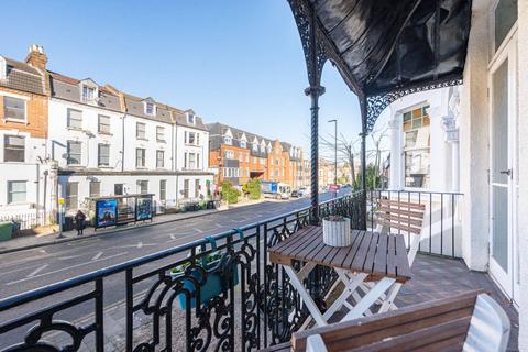 2 bedroom flat for sale, Norwood Road, Herne Hill, London, SE24